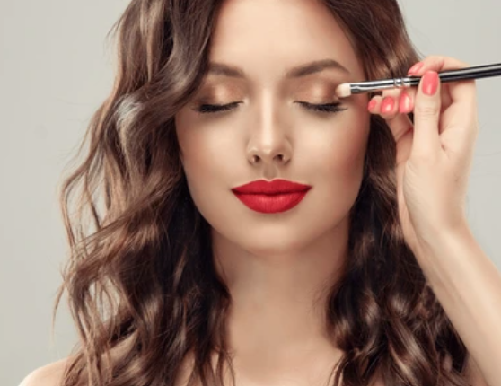 ONEYIOO - 5-in-1 Multi-Colour Makeup Palette